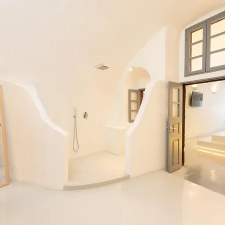 Cilon Santorini Hotel 4*